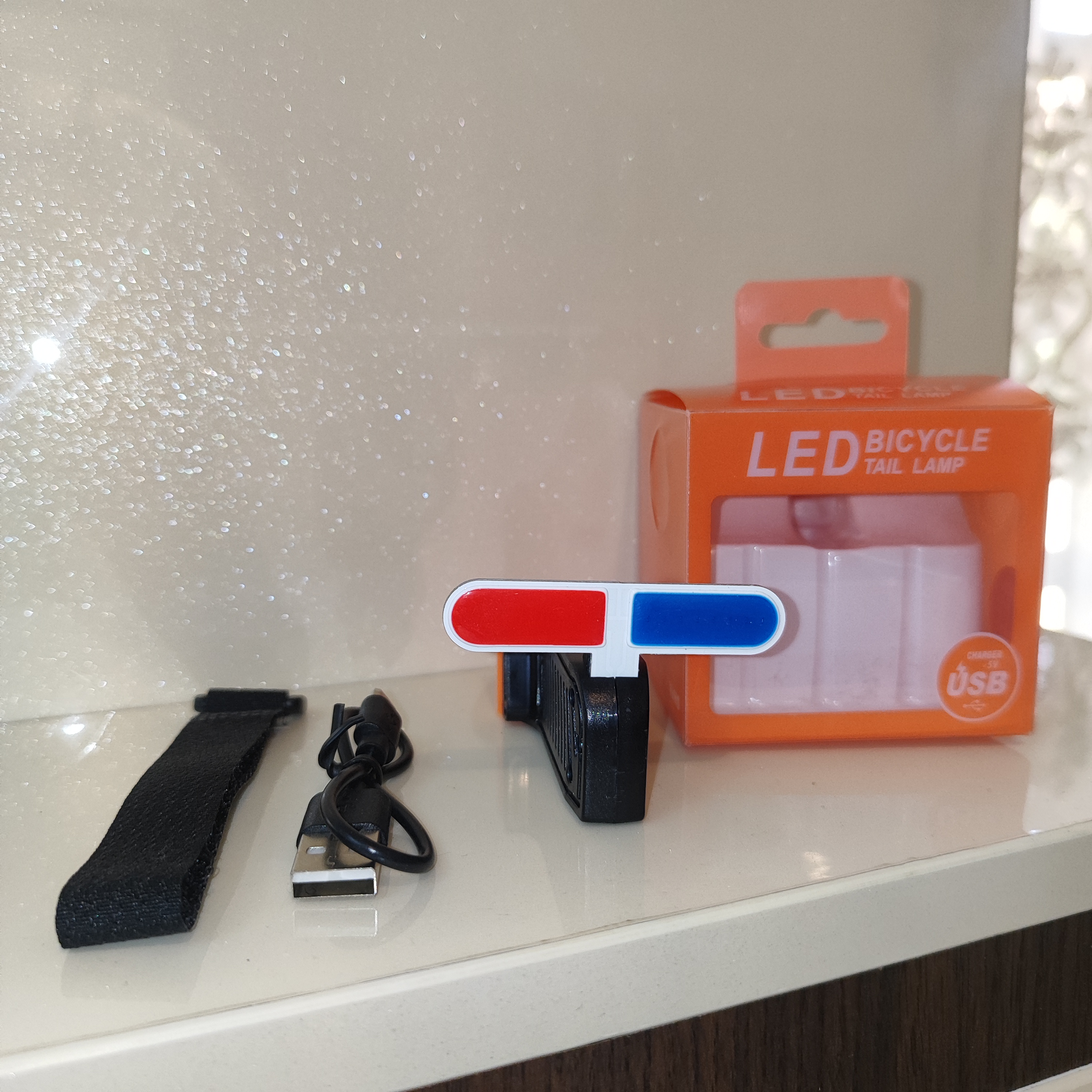 چراغ دوچرخه مدل پلیسی شارژی LED برند BICYCLE همراه کابل شارژ