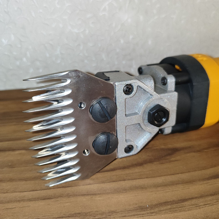 پشم چین 950 وات حیوانات برقی دیمر دار اینتیمکس مدل 0621 پشم زن 950 وات اینتی مکس کد 0621 تحت لیسانس