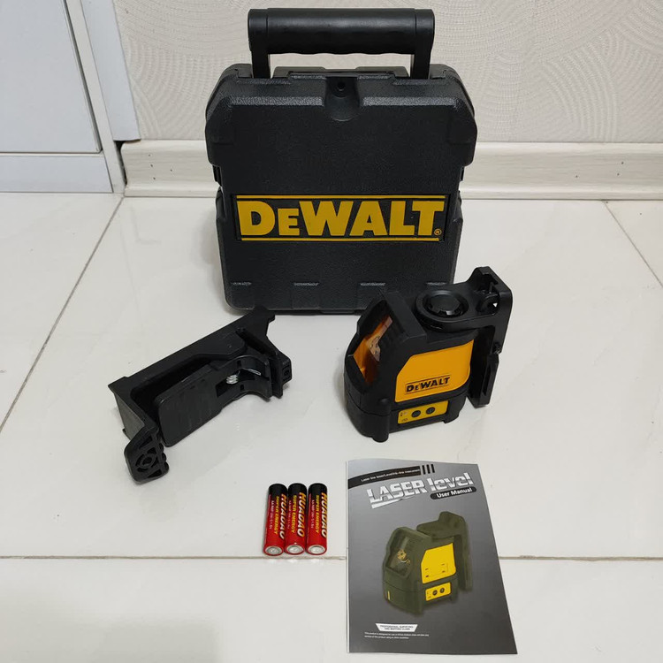 تراز طرح دیوالت نور سبز مدل DW088CG