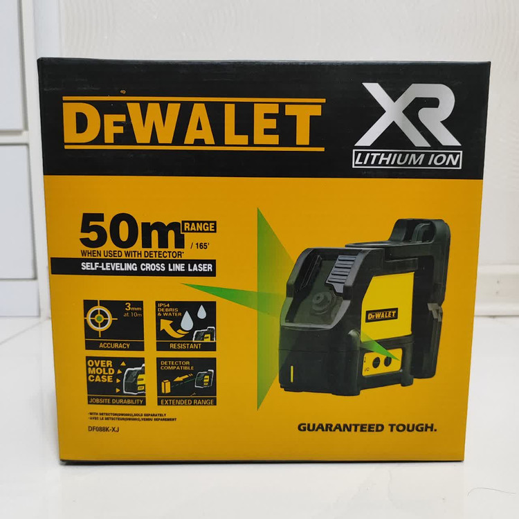 تراز طرح دیوالت نور سبز مدل DW088CG