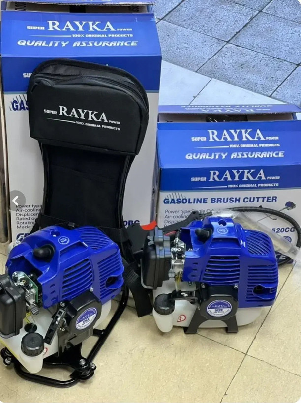 علفتراش پشتی ۴ زمانه برند RAYKA علف زن پشتی چهارزمانه رایکا همراه لوازم کامل
