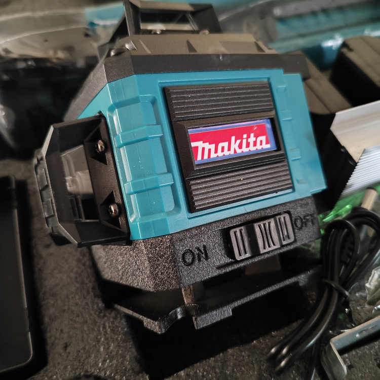 تراز لیزری حرفه ای ماکیتا 4 بعدی 16 لاین مدل 4B-360D تراز لیزری ماکیتا مدل MAKITA 4D مدل Pro-4D-16Line مدل MAKITA-360-16 4 بعدی 360 درجه با 16 خط